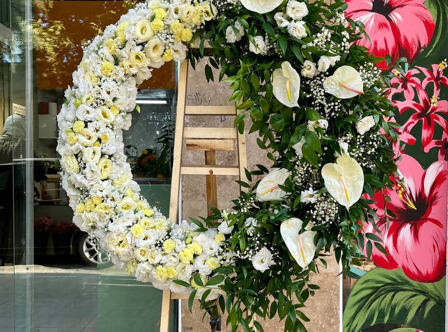 چگونه با گل‌ها پیام تسلیت و همدردی منتقل کنیم؟