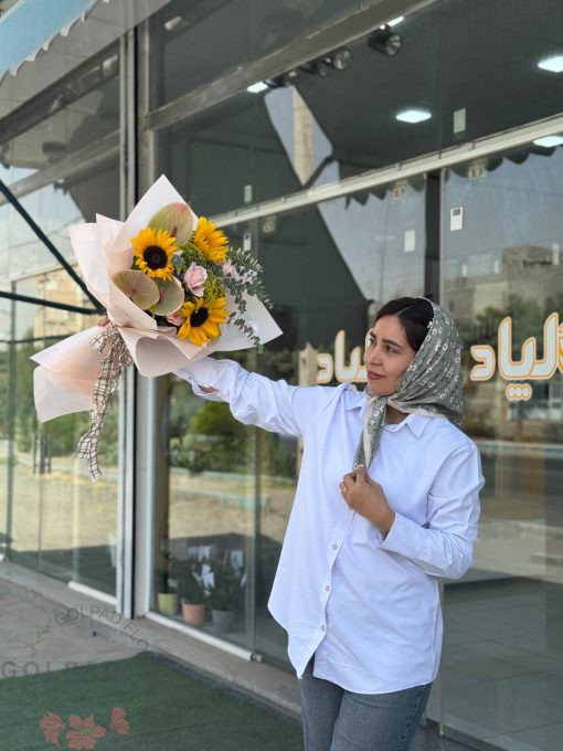نورانا جادوی نور در هر نگاه