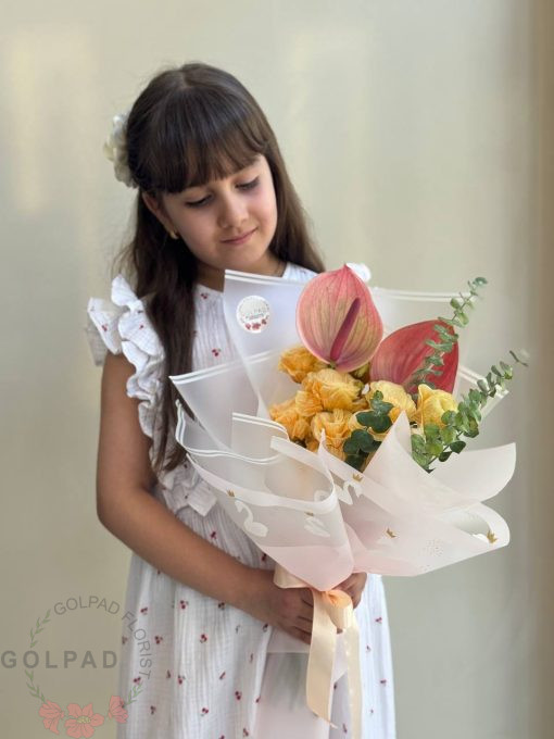 دسته‌گل آوا | هدیه‌ای به‌یادماندنی
